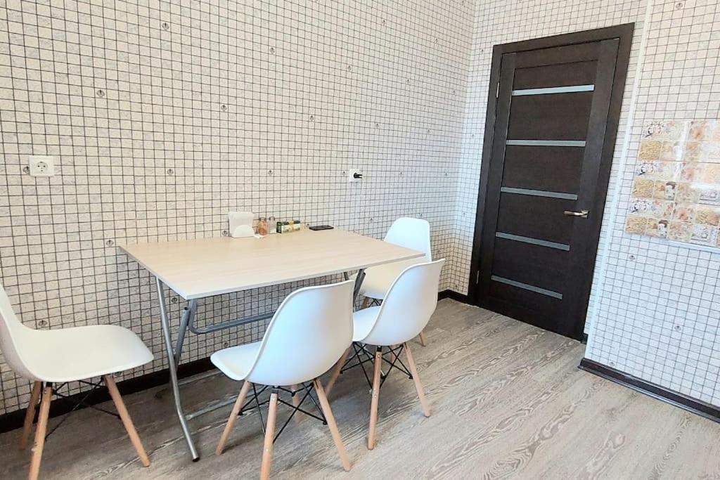 Ferienwohnung Аэропорт 15 Минут Экспо Бульвар Astana Exterior foto